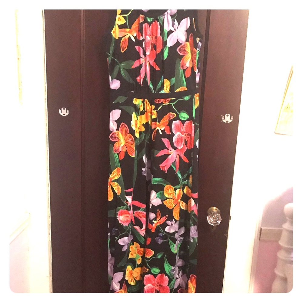 A lands ends dress XS but fits like a small